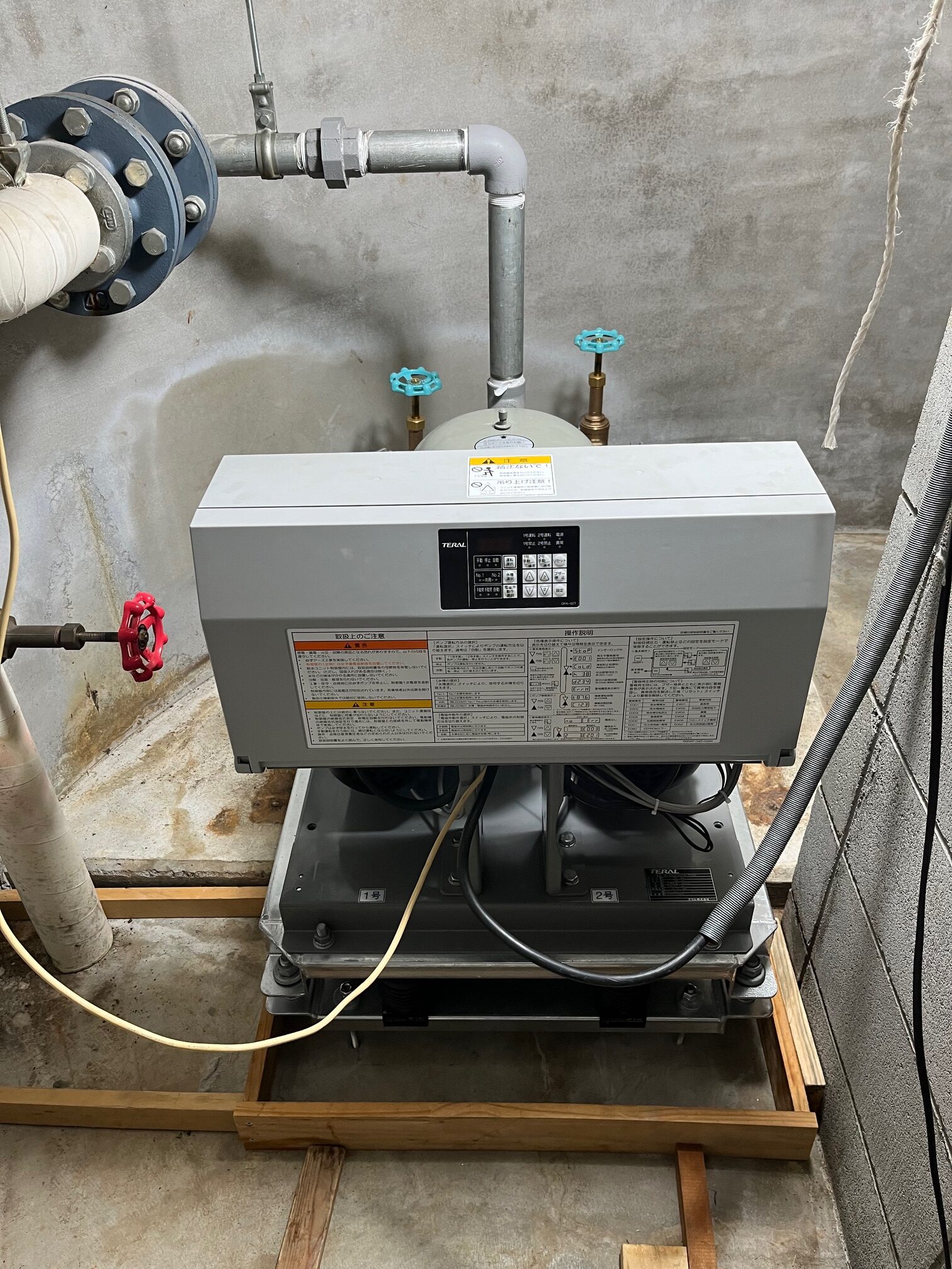 給水ポンプの写真