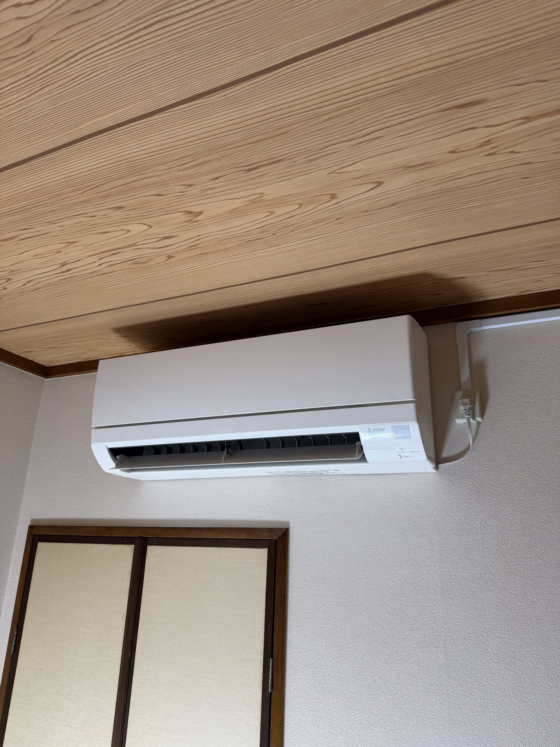 三菱エアコン3台の工事2