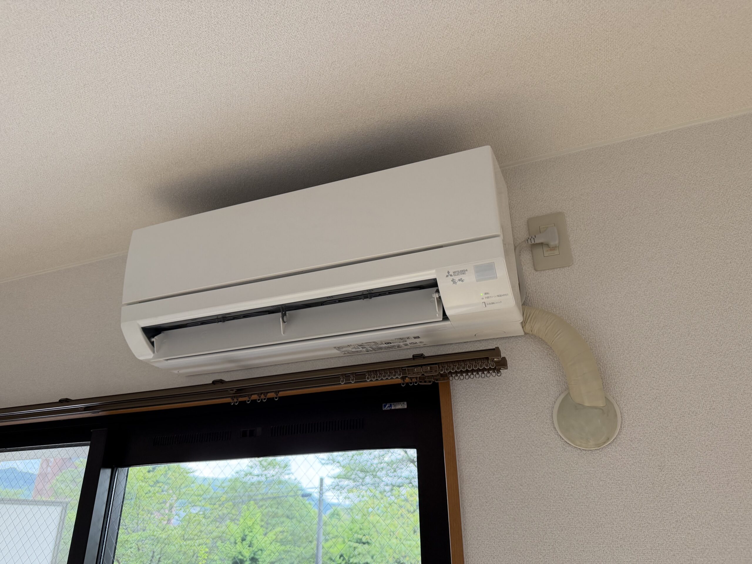 栗東市S様邸マンションに新設した三菱電機GVシリーズ18畳用エアコン室内機
