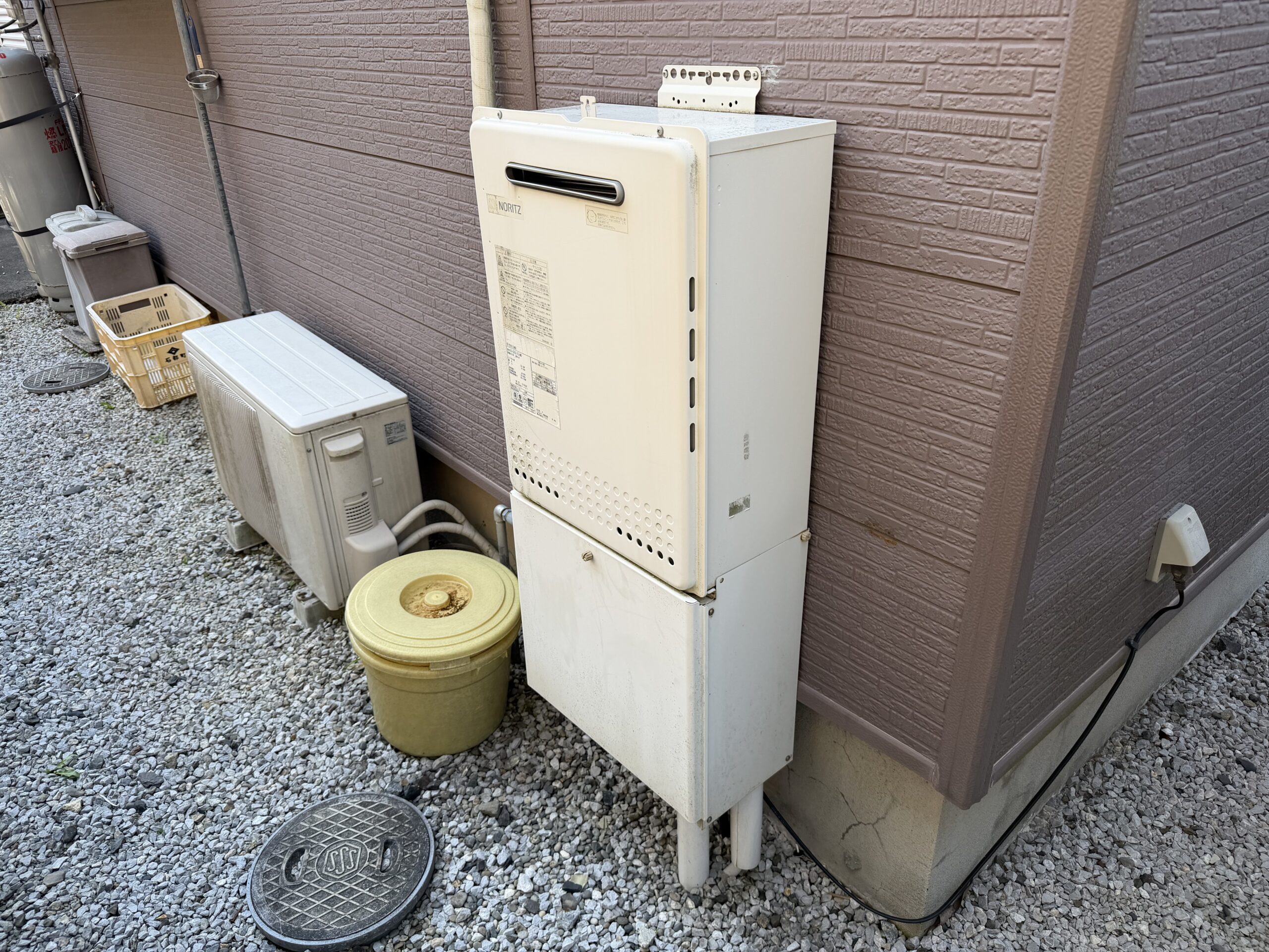 湖南市 ガス給湯器からエコキュートへ交換前 既設ガス給湯器